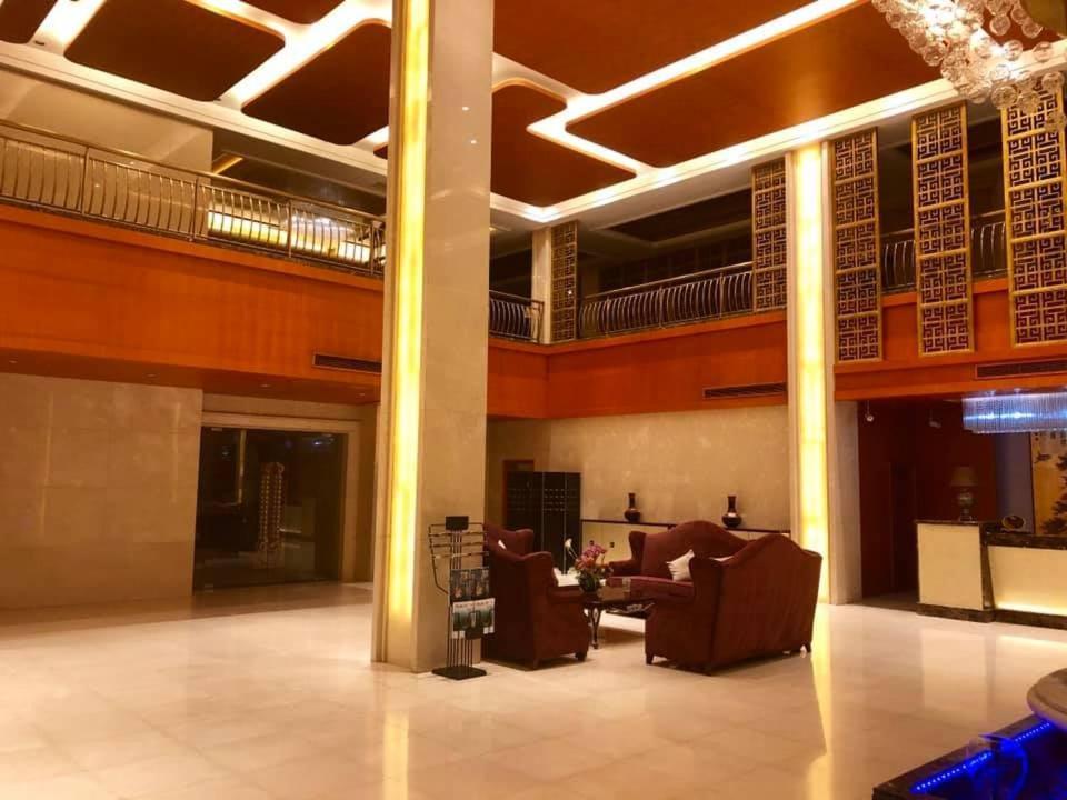 فندق دورك جومبا فيينتيان المظهر الخارجي الصورة